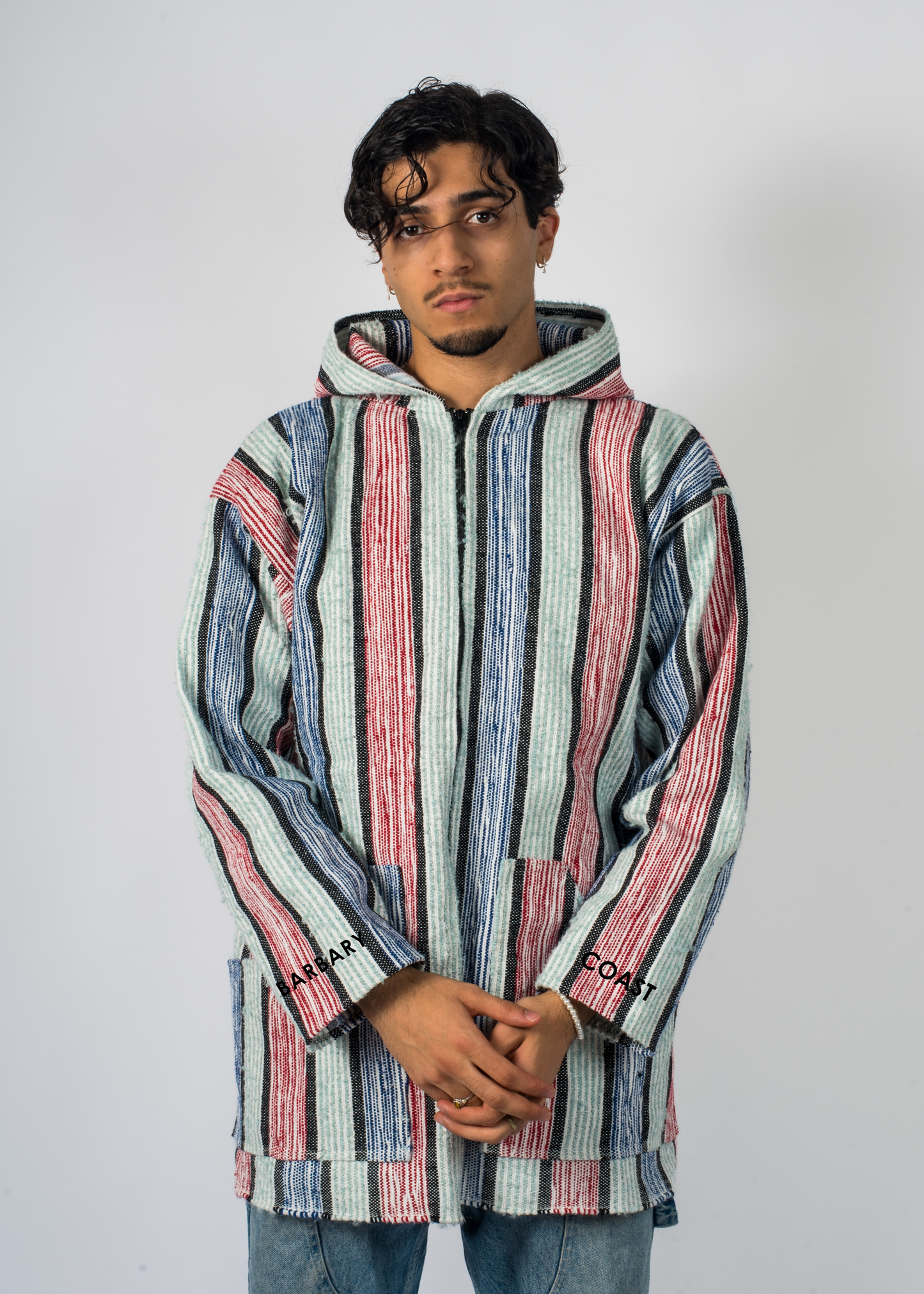 Veste longue à rayure bleu et rouge tissé à la main brodé Barbary Coast