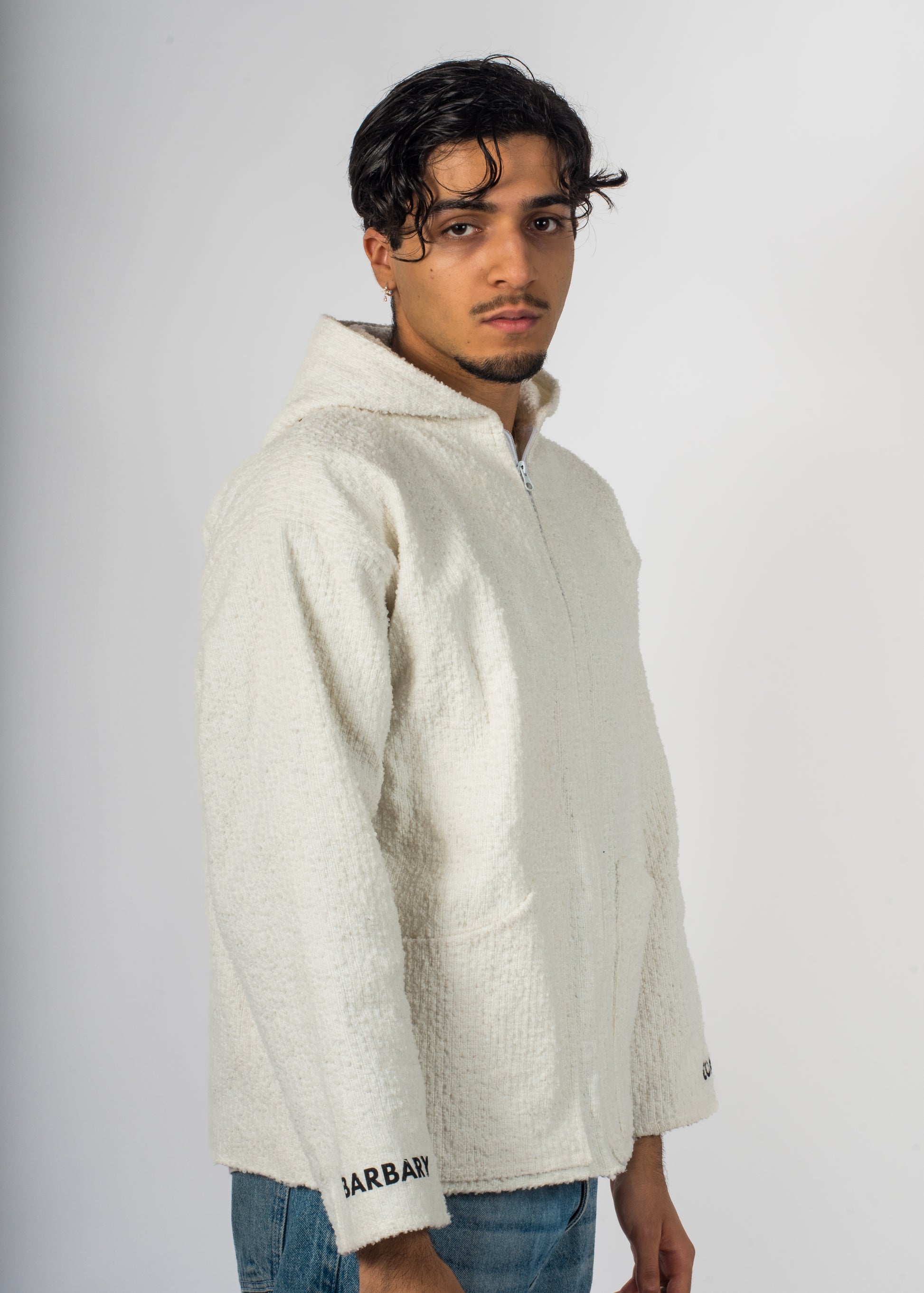 Veste blanche en laine de chez Barbary Coast tissé à la main